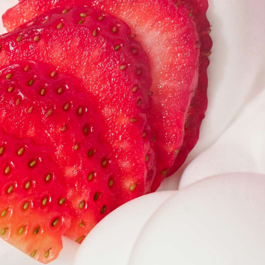 Eos Strawberry Dream Body Lotion 473ml