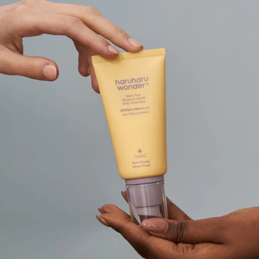 Haruharu WONDERHaruharu Wonder Black Rice Moisture Airyfit Daily Sunscreen 50mlMood Arabia8809532221707